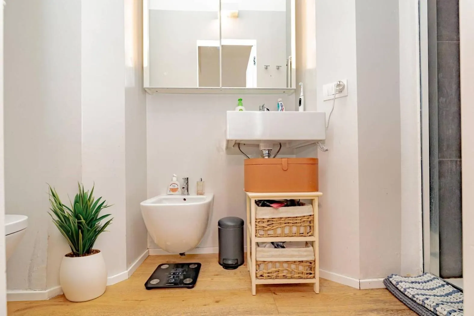 Cozy Apartment Near Bocconi Milan Italy